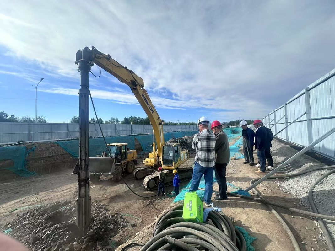 Chinesischer Hersteller 214 kN Zentrifugalkraft Vibroflotationsgerät, montiert an Bohrgerät, das das Stromversorgungssystem teilt